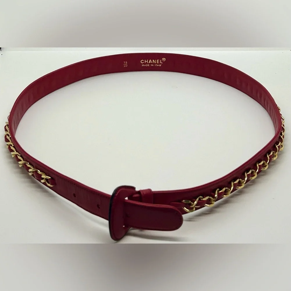 CHANEL Vintage Gold Chain Red Leather Belt NEW CONDITION